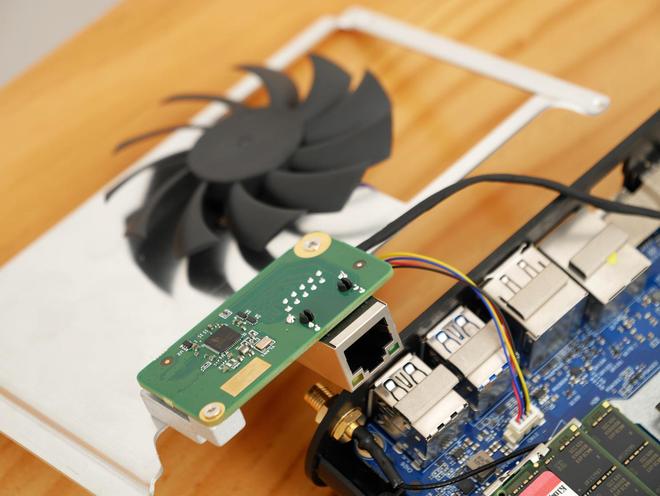 FEVMFA880Pro：迷你电脑总算有点不一样的！(图20)