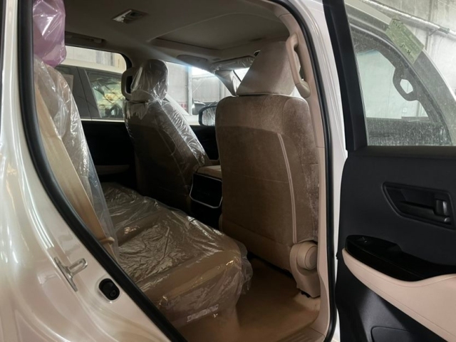 2025款丰田陆巡4000新增配置港口专卖店现车可分期直降8万(图8)