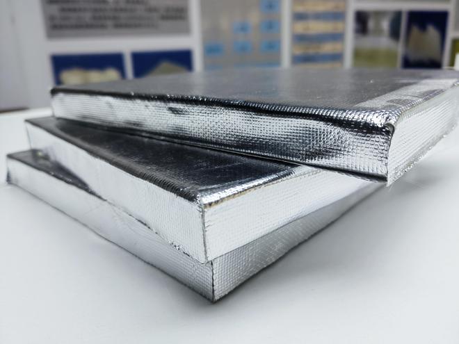 防排烟风管的安装、密封、加固均有明确的规范要求。(图2)